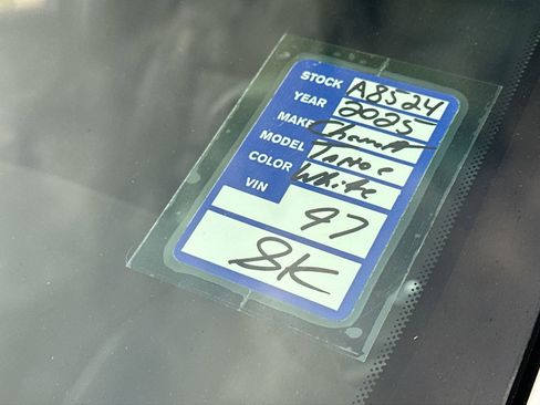 Used 2025 Chevrolet Tahoe High Country image 27