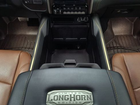 Used 2022 RAM 3500 Limited AWD/4WD image 15