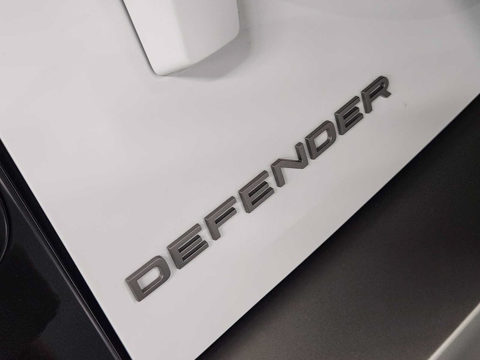 New 2026 Land Rover Defender 110 S AWD/4WD image 13