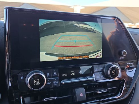 Certified 2023 Toyota Highlander XSE image 28