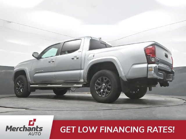 Used 2022 Toyota Tacoma SR5 AWD/4WD image 40
