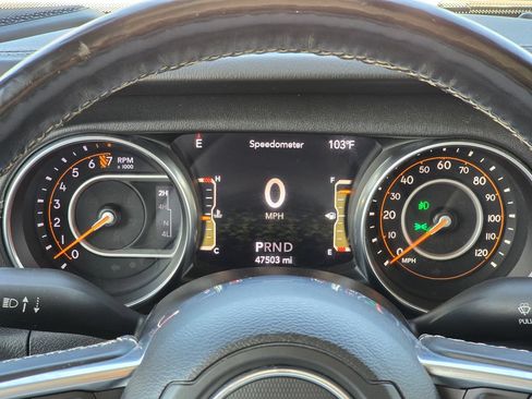 Used 2020 Jeep Gladiator Overland AWD/4WD image 32
