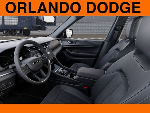 New 2025 Jeep Grand Cherokee L Altitude RWD image 22
