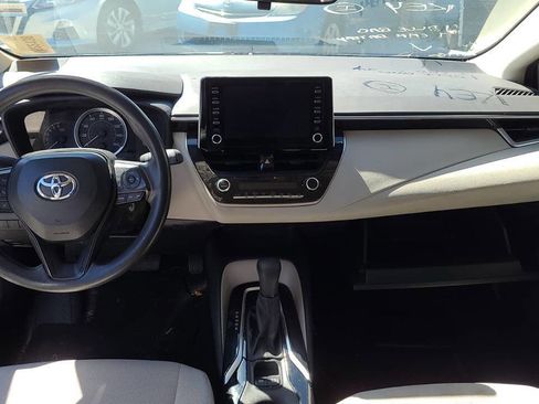 Used 2020 Toyota Corolla LE image 2