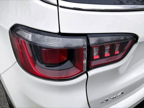 Used 2019 Jeep Compass Latitude w/ Cold Weather Group image 45