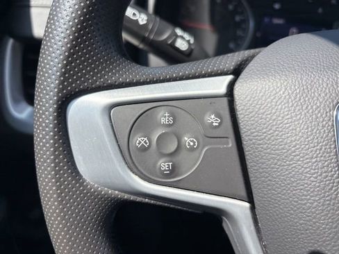 Used 2022 GMC Terrain SLE w/ Driver Convenience Package image 19