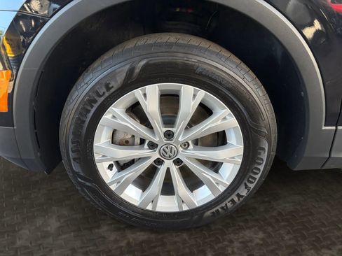 Used 2020 Volkswagen Tiguan S AWD/4WD image 34