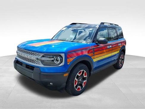 Used 2025 Ford Bronco Sport Free Wheeling w/ Convenience Package AWD/4WD image 2
