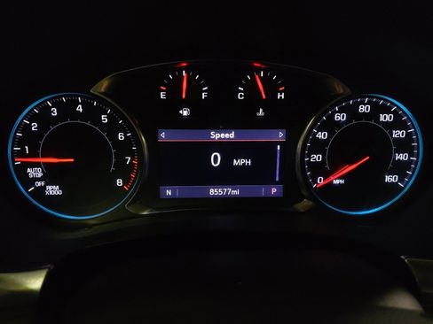 Used 2022 Chevrolet Traverse LT image 23