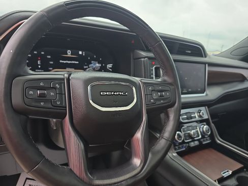 Certified 2023 GMC Yukon XL Denali Ultimate AWD/4WD image 13