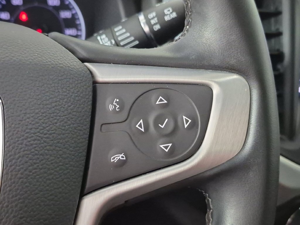 Certified 2023 GMC Acadia SLT FWD image 18