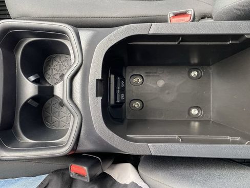 Used 2019 Toyota RAV4 XLE AWD/4WD image 22