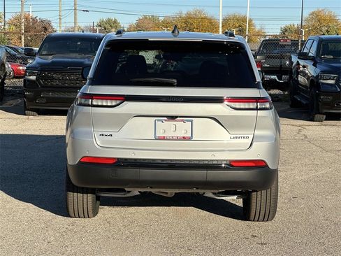New 2025 Jeep Grand Cherokee Limited image 4