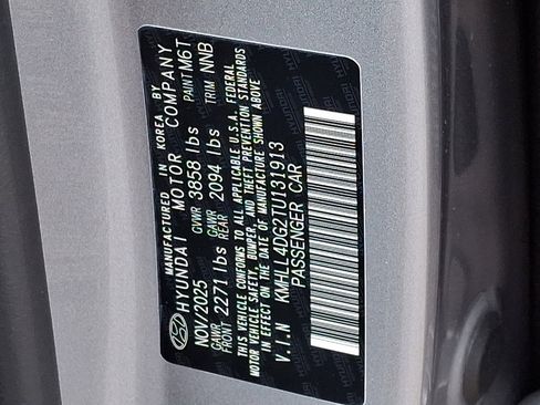 Used 2026 Hyundai Elantra SE FWD image 28