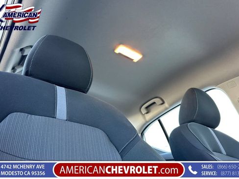 Used 2025 Nissan Sentra SV FWD image 21