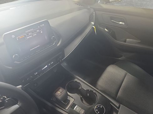 New 2026 Nissan Rogue SV w/ Cold Weather Package AWD/4WD image 25