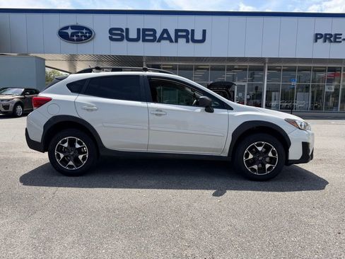 Used 2019 Subaru Crosstrek 2.0i w/ Eyesight System image 2