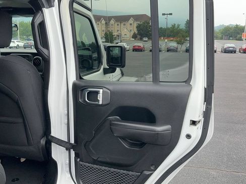 Used 2020 Jeep Wrangler Unlimited Sport S AWD/4WD image 31
