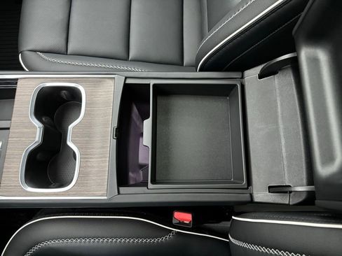 New 2026 GMC Acadia Denali w/ Super Cruise Package image 35