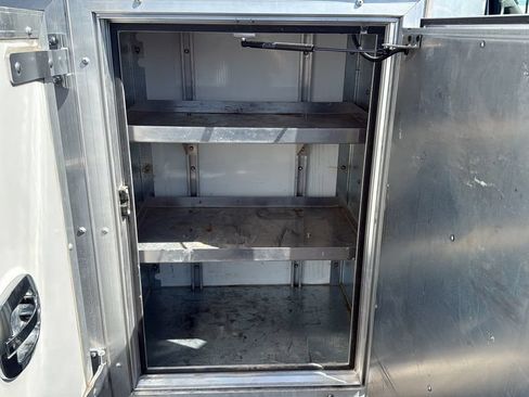 Used 2016 Chevrolet Express 3500 RWD image 15