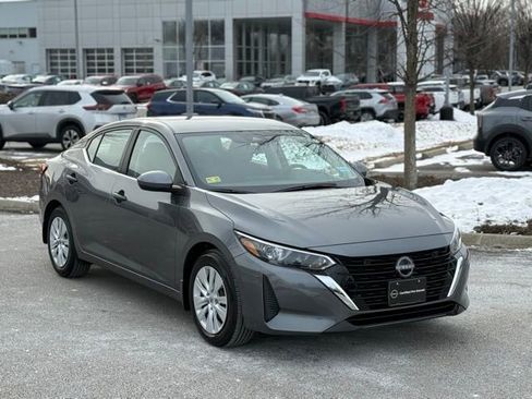Certified 2025 Nissan Sentra S image 3