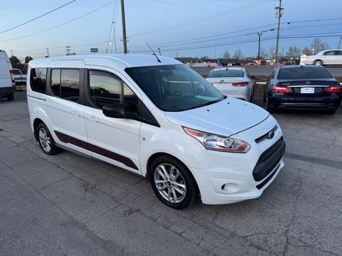 Used 2016 Ford Transit Connect XLT image 3