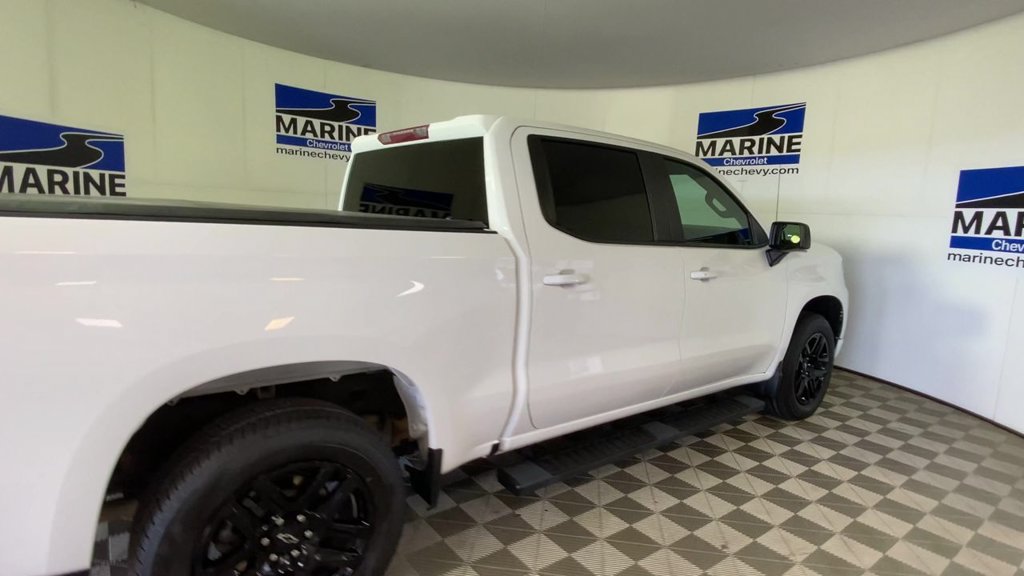 Used 2023 Chevrolet Silverado 1500 RST w/ Z71 Off-Road Package AWD/4WD image 2