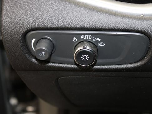 Used 2024 Chevrolet Malibu LT FWD image 32