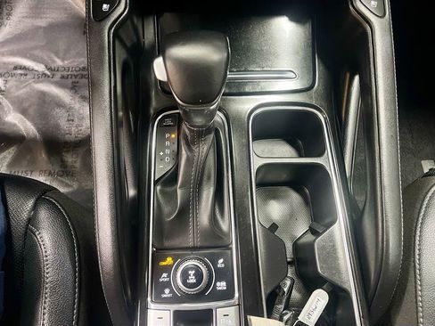 Used 2022 Kia Telluride EX w/ EX Premium Package image 17