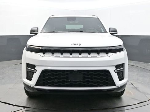 New 2026 Jeep Grand Wagoneer L 4WD image 8