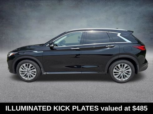 Used 2023 INFINITI QX50 Luxe AWD/4WD image 2