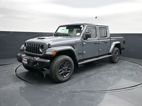 New 2026 Jeep Gladiator Sport AWD/4WD image 4