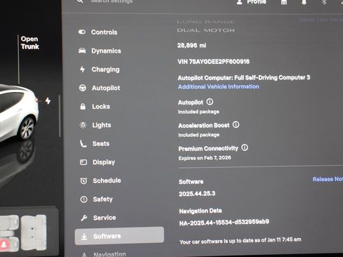 Used 2023 Tesla Model Y Long Range image 10