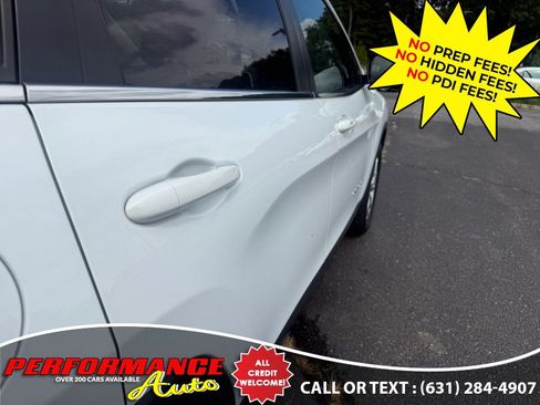 Used 2017 Jeep Cherokee Limited w/ Luxury Group AWD/4WD image 18