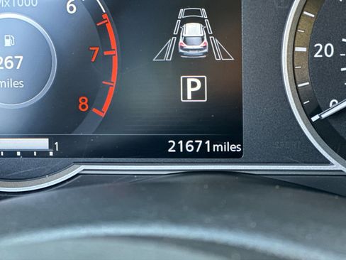 Used 2020 Nissan Kicks SR w/ SR Premium Package FWD image 27