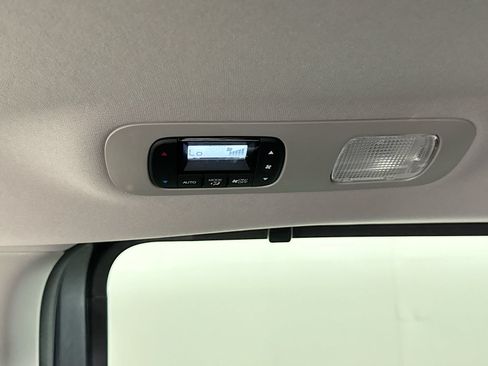 Used 2023 Honda Odyssey EX-L image 23