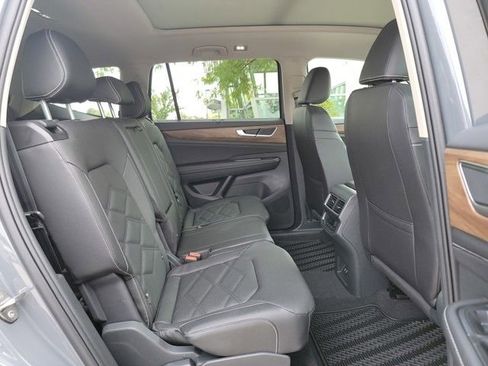 New 2026 Volkswagen Atlas SE image 16