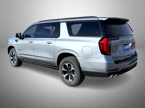 New 2026 GMC Yukon XL AT4 w/ AT4 Premium Plus Package AWD/4WD image 7