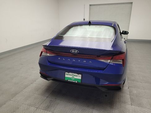 Used 2023 Hyundai Elantra SEL w/ Convenience Package image 7