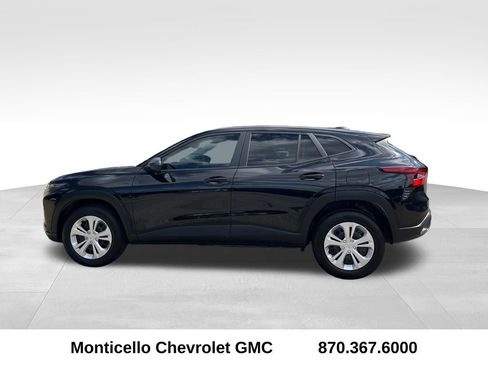 Used 2025 Chevrolet Trax LS FWD image 6