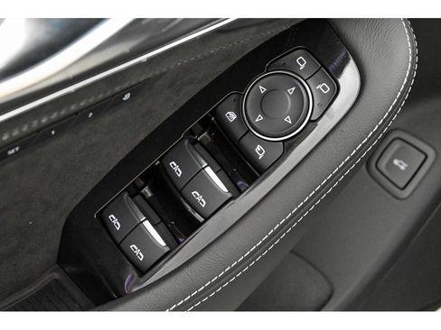 New 2026 Cadillac CT5 V w/ LPO, ONYX Package AWD/4WD image 15