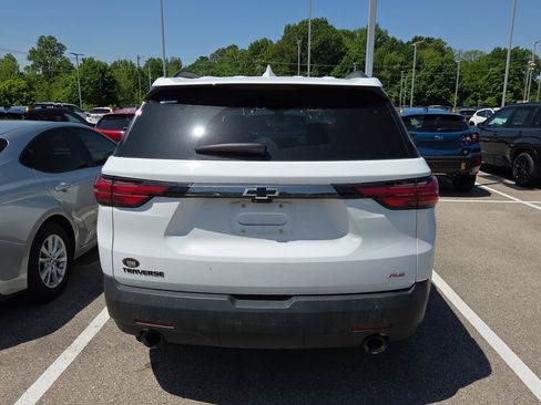 Used 2023 Chevrolet Traverse RS w/ LPO, Floor Liner Package FWD image 5