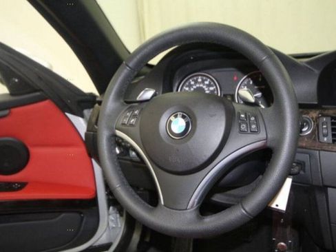 Used 2009 BMW 335i Convertible RWD image 22