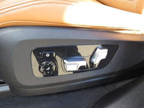 Used 2023 BMW X5 xDrive45e w/ Luxury Seating Package image 19