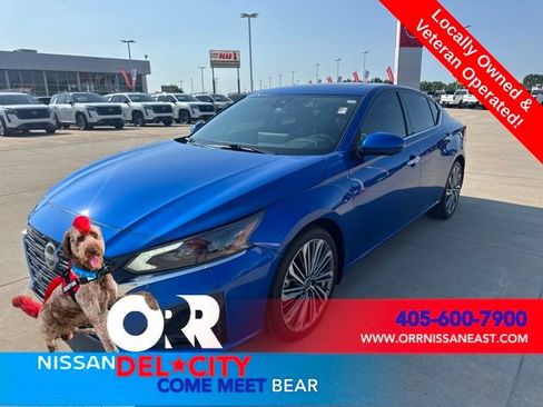 Used 2025 Nissan Altima 2.5 SL FWD image 1