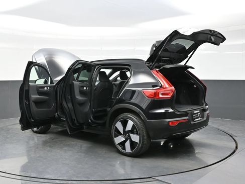 Used 2023 Volvo XC40 Recharge Ultimate w/ Protection Package Premier AWD/4WD image 49