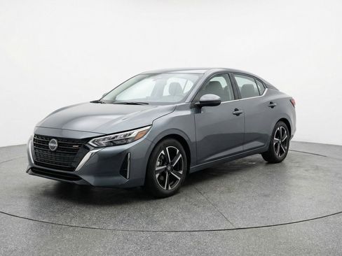 Used 2025 Nissan Sentra SV FWD image 3