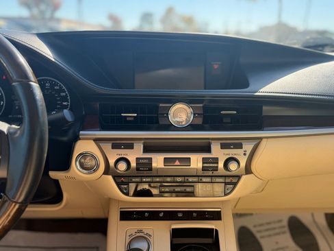Used 2015 Lexus ES 350 image 25
