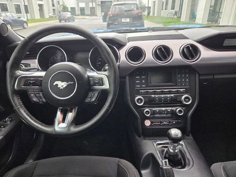 Used 2017 Ford Mustang GT RWD image 22