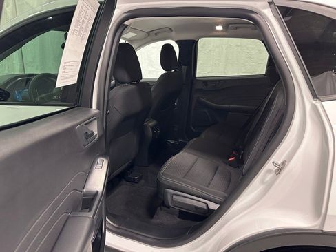 Used 2025 Ford Escape Active image 38